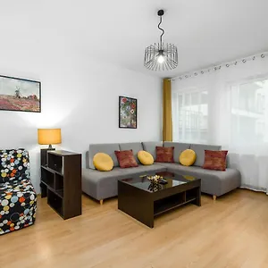 Apartment Sleepway - Garbary 95-78, Poznan