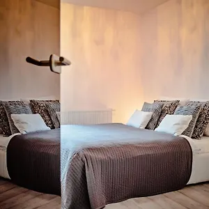 Apartment Homely Place Casa Verona - Stary Rynek - Parking