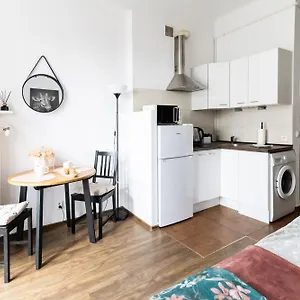 Piotrapartments - Big Life In Apartment Warschau